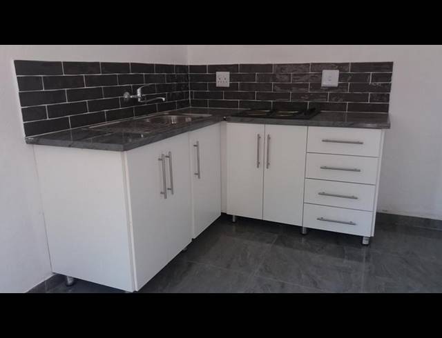 1 BEDROOM PROPERTY TO RENT IN MOKOPANE CENTRAL
